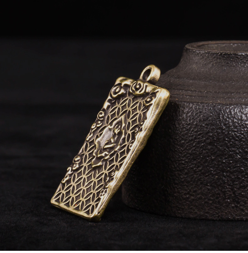 黄铜观音菩萨佛牌吊坠复古铜牌挂件铜佛像挂饰钥匙扣挂件地摊产品