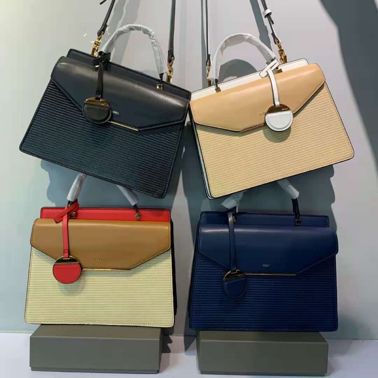 2020软把韩版拉链内贴袋横款方型小方包车缝线黑色纯色小包包