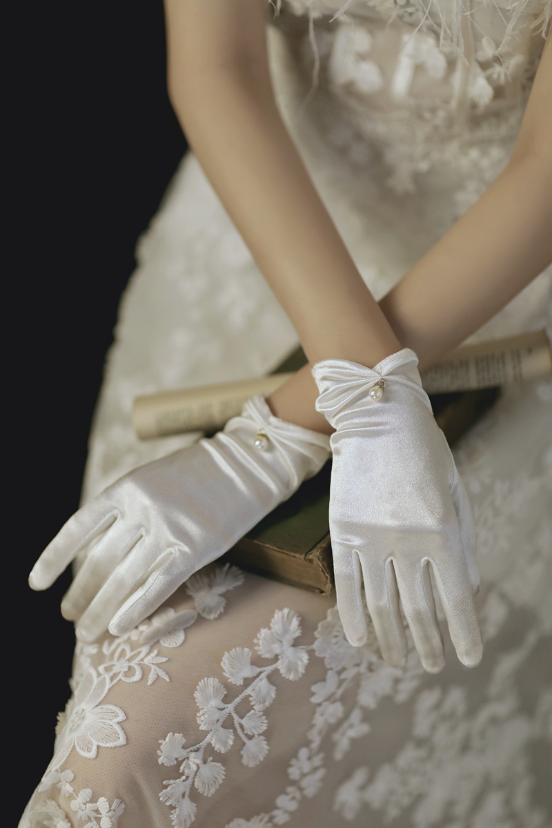 新娘手套蕾丝白色结婚婚庆婚礼白纱婚纱缎面短款优雅复古珍珠手袖