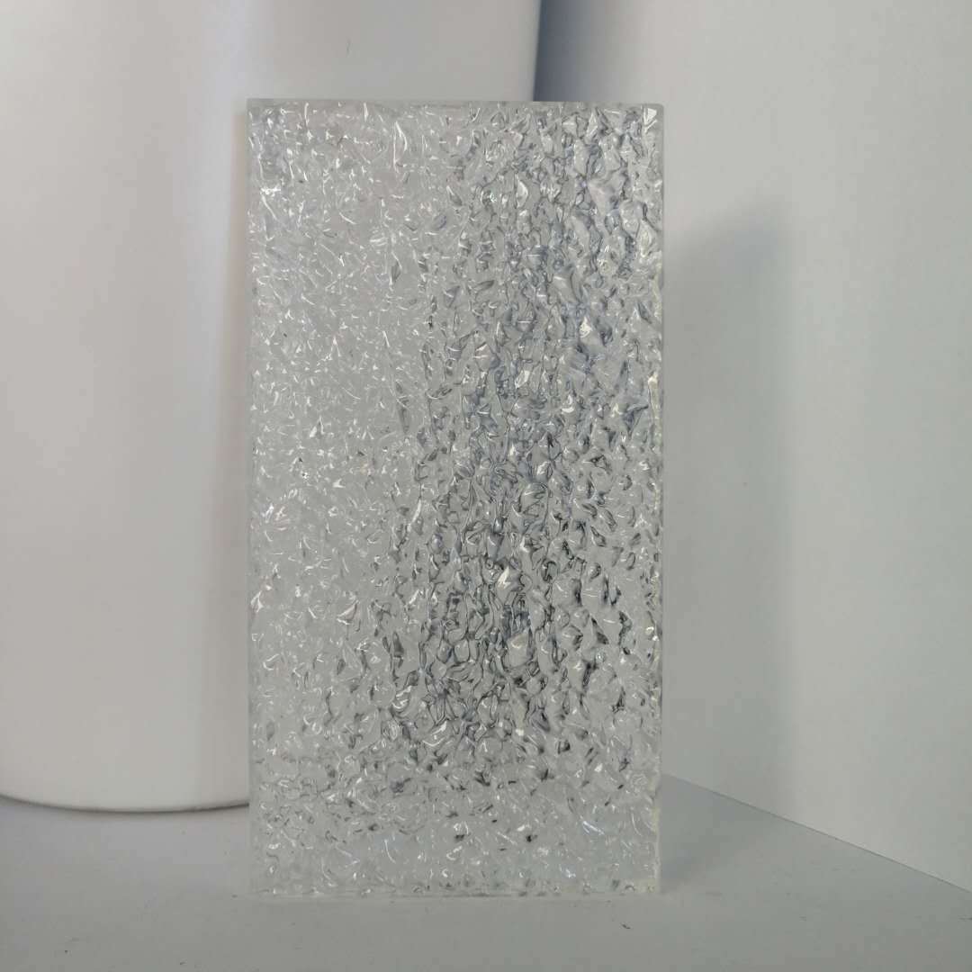 厂家供应艺术颗粒纹彩色玻璃 不褪色鱼鳞水波纹压花原片玻璃定制