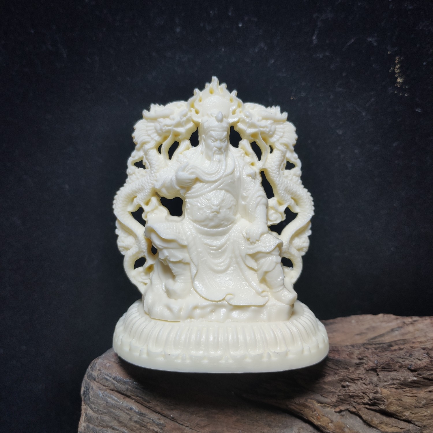 象牙果雕刻坐财关公摆件车载办公室家居摆件创意工艺礼品礼盒装