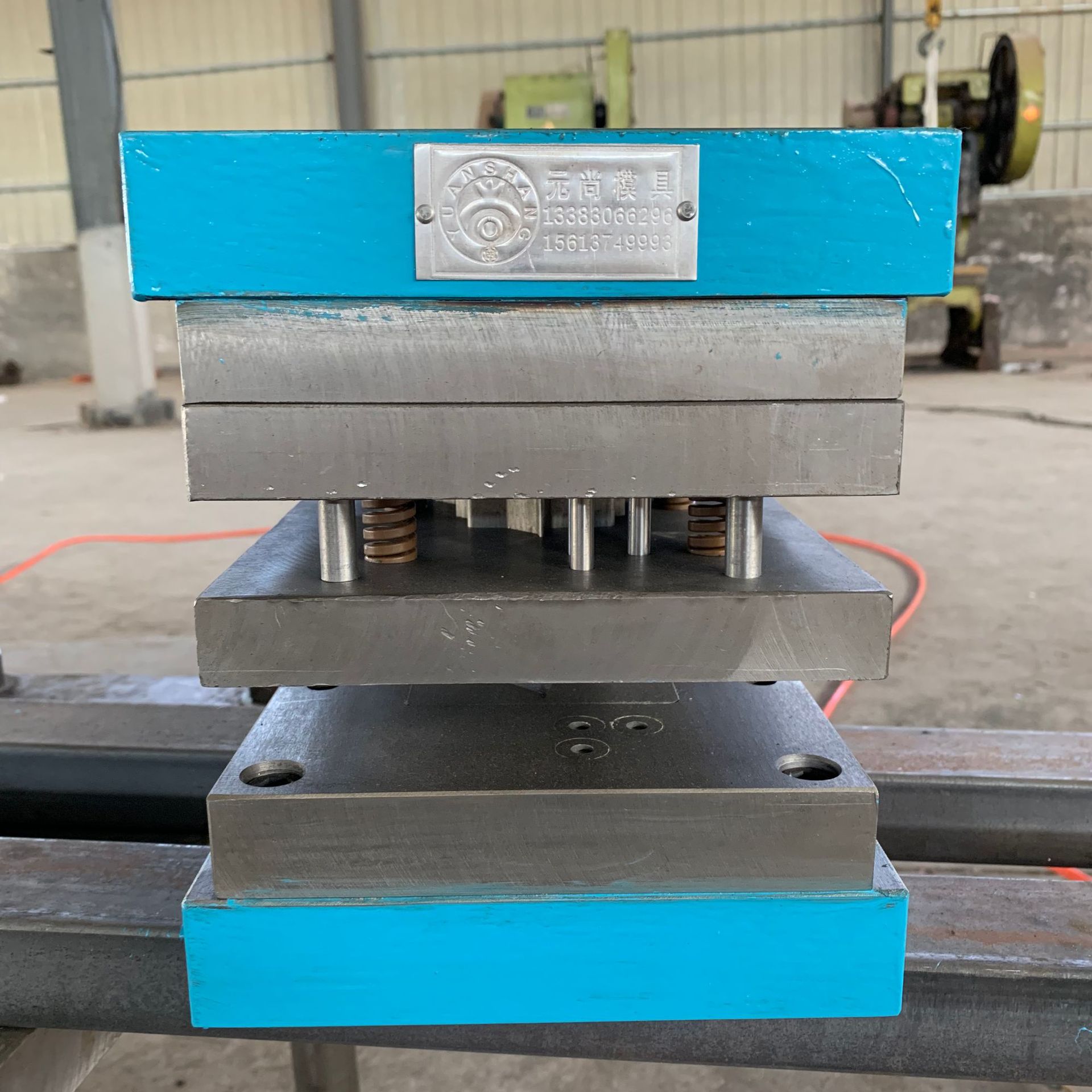 冲压连续模具-冲压连续模具厂家,品牌,图片,热帖-阿里巴巴