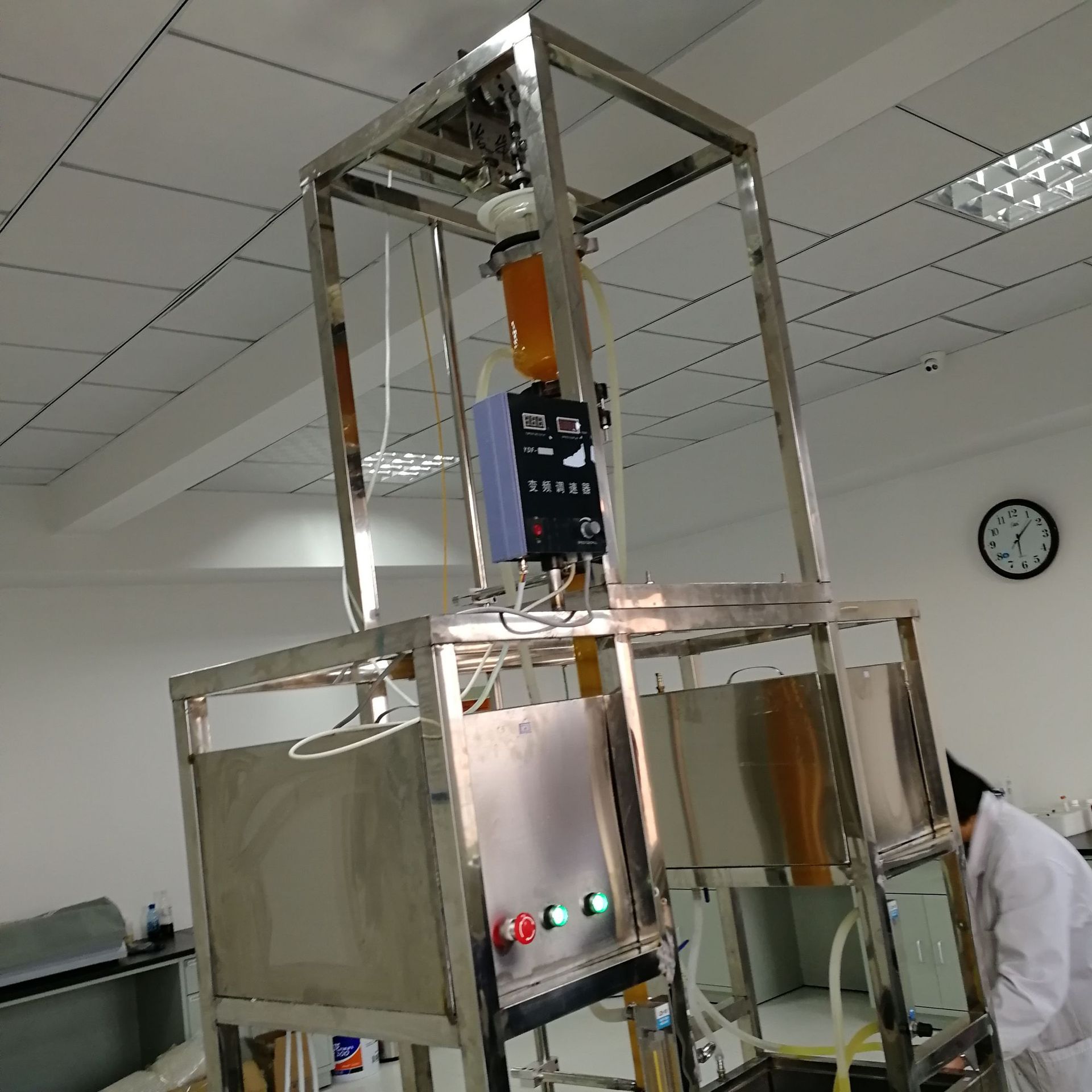 萃取塔,转盘萃取塔,振动萃取塔,震动萃取塔,脉冲萃取塔