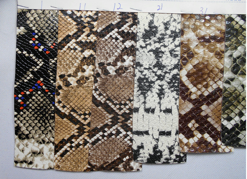 环保龙纹蛇纹pu人造革 大蟒蛇纹pu鳞片亮面鞋包手袋装饰皮革面料