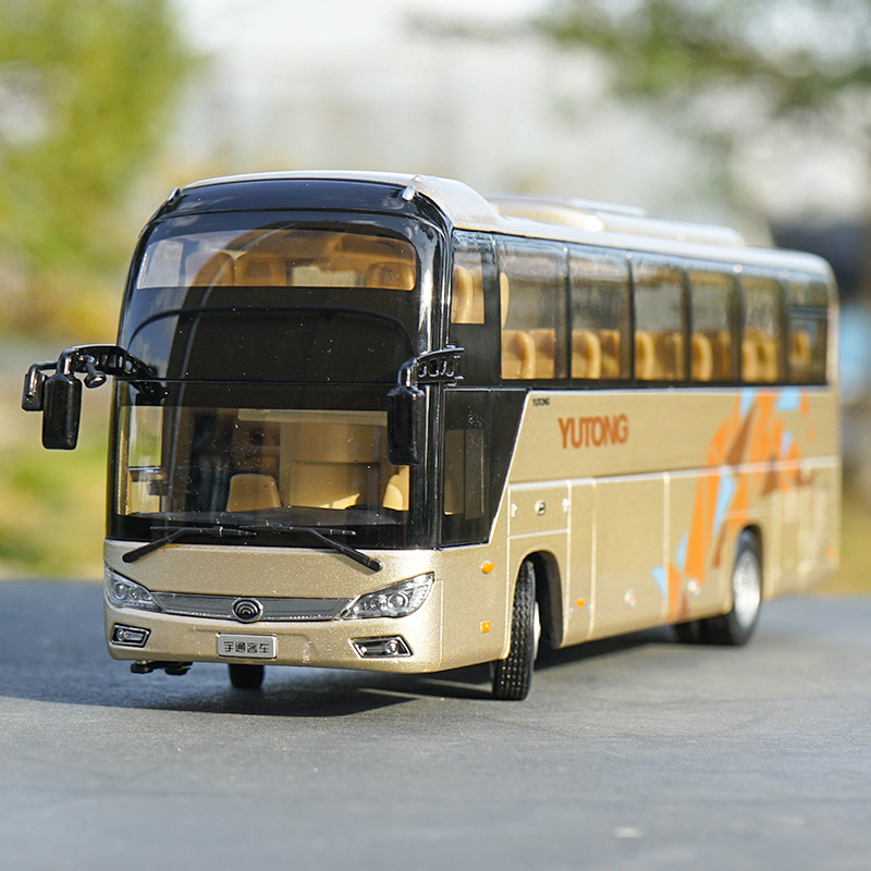 1:42 原厂 宇通 zk6118hqy8y 双风档 双层旅行客车 巴士模型