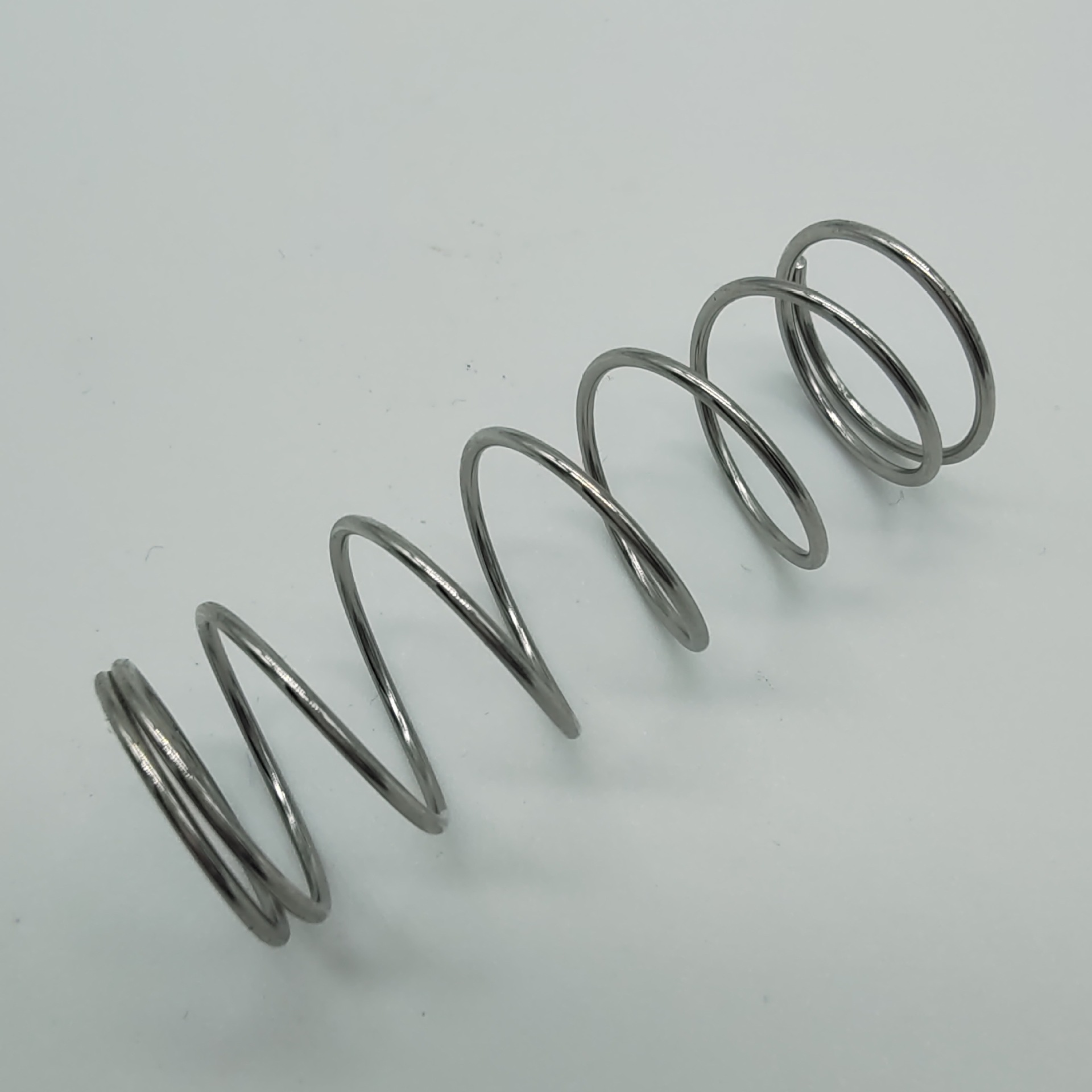 东莞厂家供货洗衣机排水阀弹簧 可来图来样定制尺寸形状各类弹簧