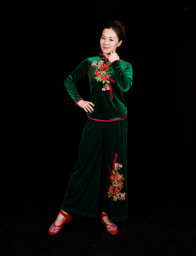 女保暖金丝绒广场舞服装套装秋冬中老年秧歌服扇子舞蹈演出服