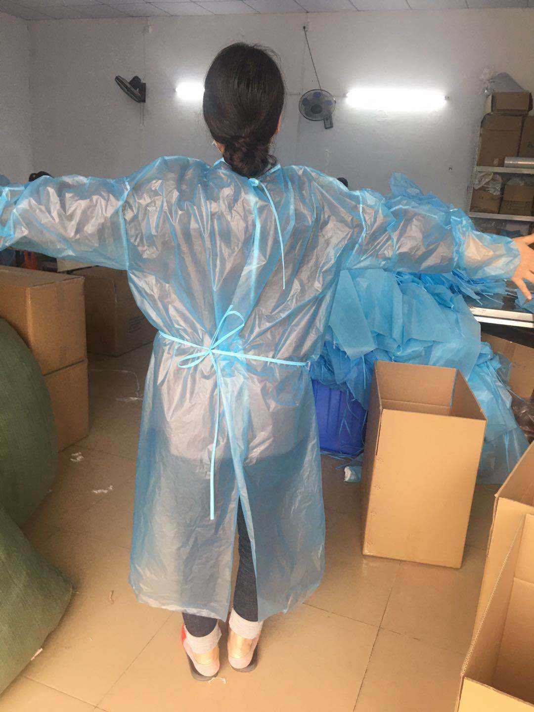 35g一次性隔离衣pe民用防水塑料隔离衣车间美容院防尘罩衣