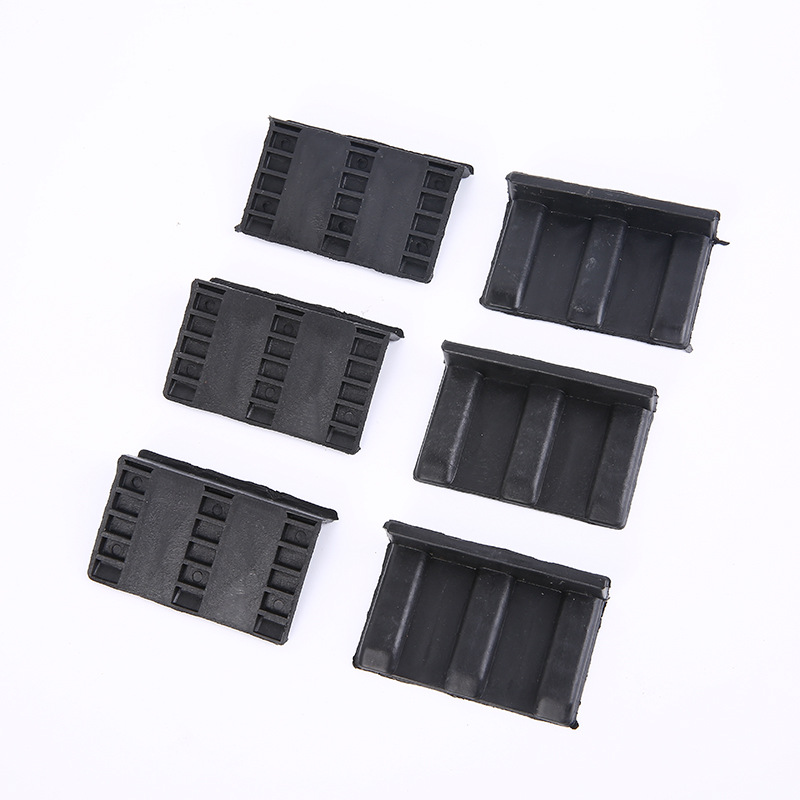 厂家直销 防盗门专用塑料垫新款防护钢木门室内门划痕三角塑料垫