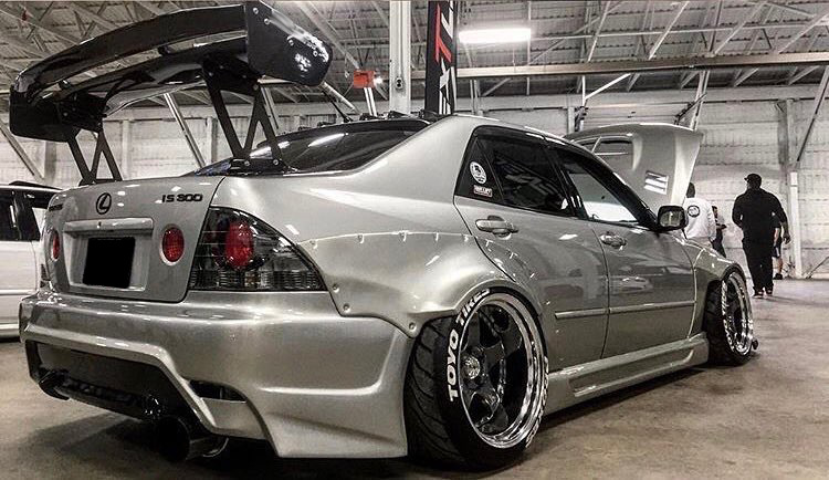 日系经典is200咬地鲨 altezza改装m款车身大包围后杠外观套件装饰