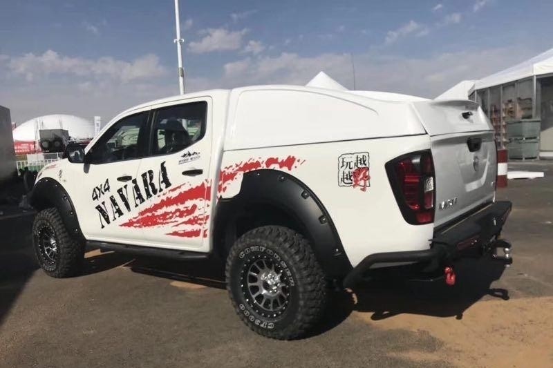 适用于日产纳瓦拉np300锐琪6皮卡改装泰版加厚加宽轮眉挡泥板