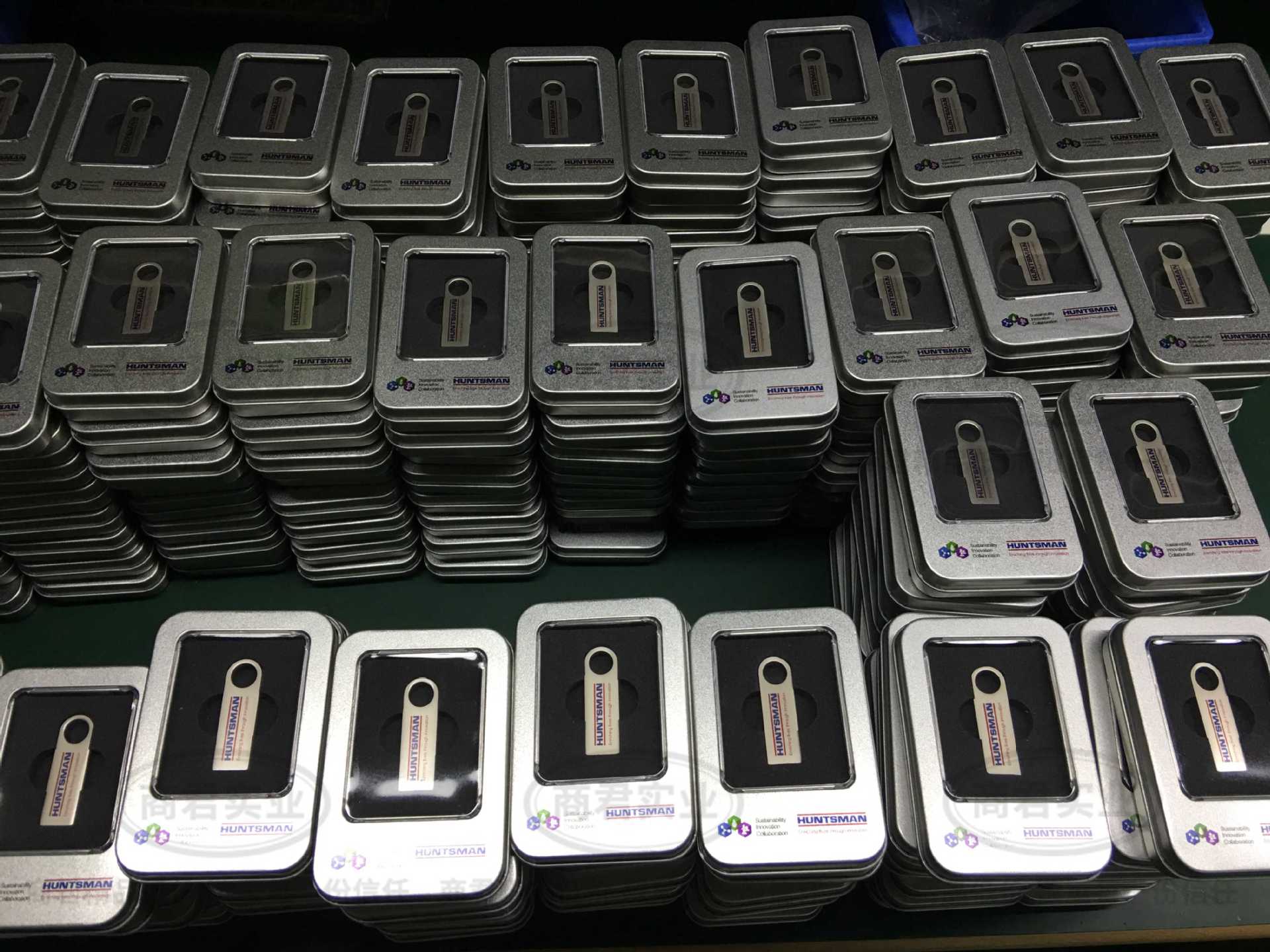 现货u盘批发迷你商务金属虎扣u盘创意时尚旋转u盘定制企业logo a