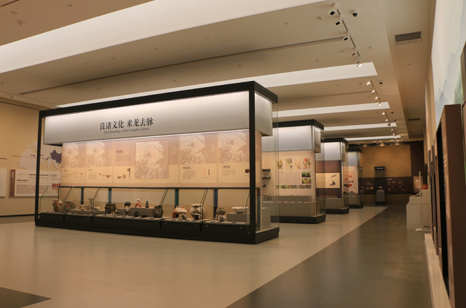 国内低反射博物馆玻璃珠宝展柜陈列专用玻璃减反射夹胶玻璃加工