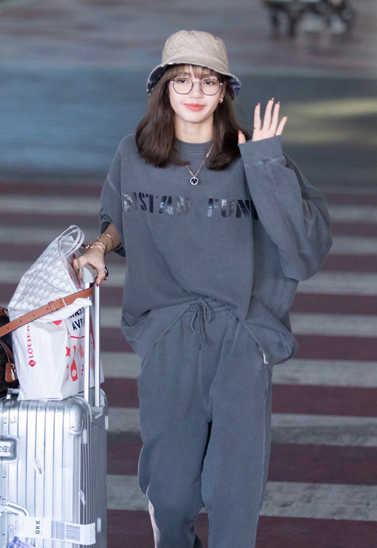 【现货】blackpink lisa同款灰色字母印花卫衣卫裤宽松套装女
