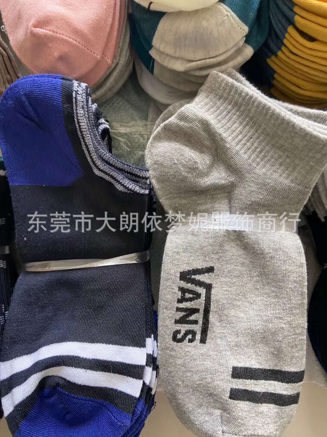 袜子摆摊货源便宜甩货男女成人袜批发几毛钱创业赚钱利器长短棉袜详情3