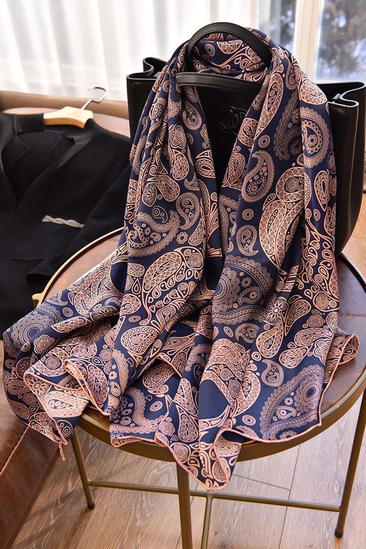 腰果花骷髅头真丝14姆米素绉缎140大方巾100%桑蚕丝