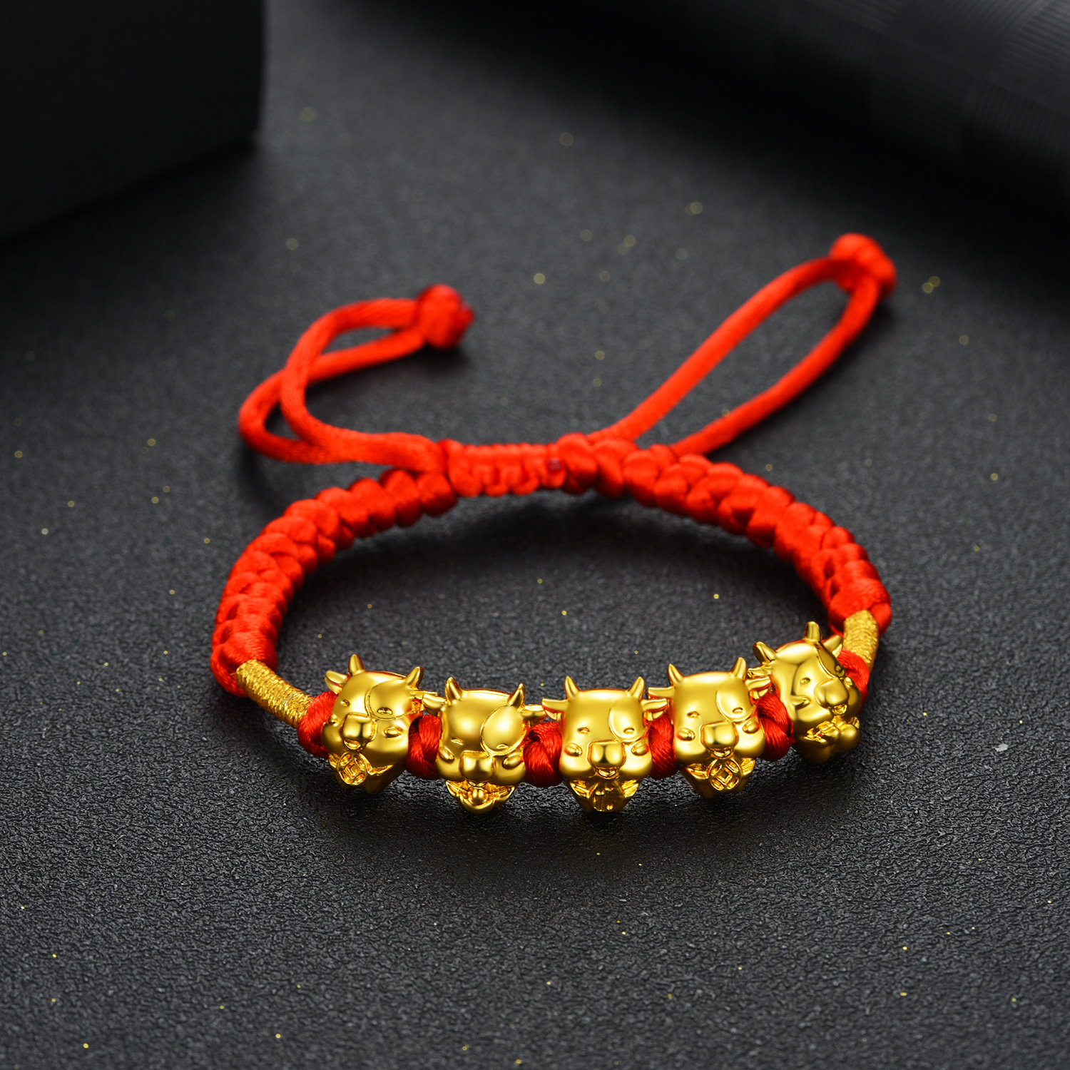 2021年新款本命年五福牛手链 红绳生肖牛手饰男女情侣款转运手绳