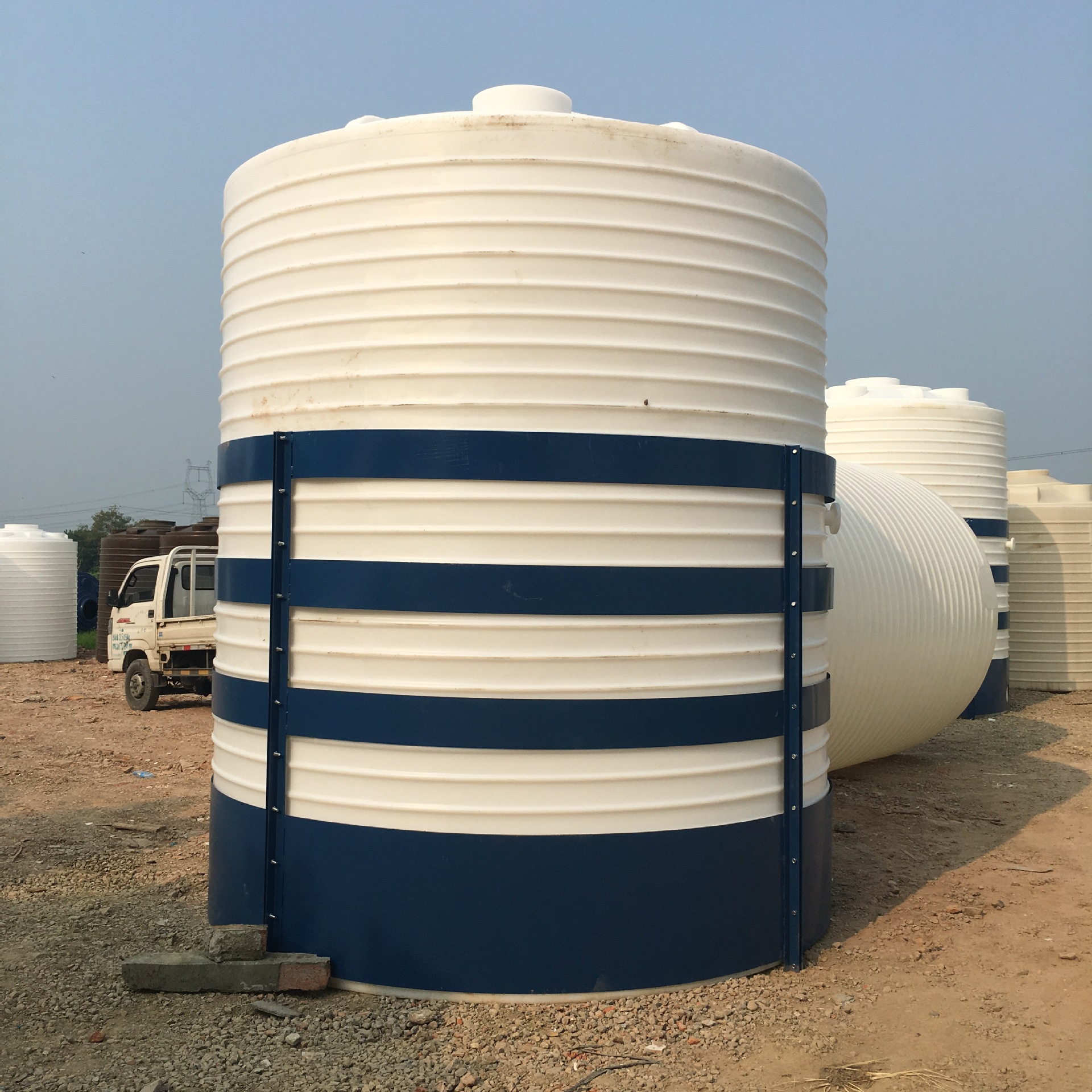 铜陵10t耐酸碱pe水桶价格 有机酸专用储存容器 塑料大罐子加工厂