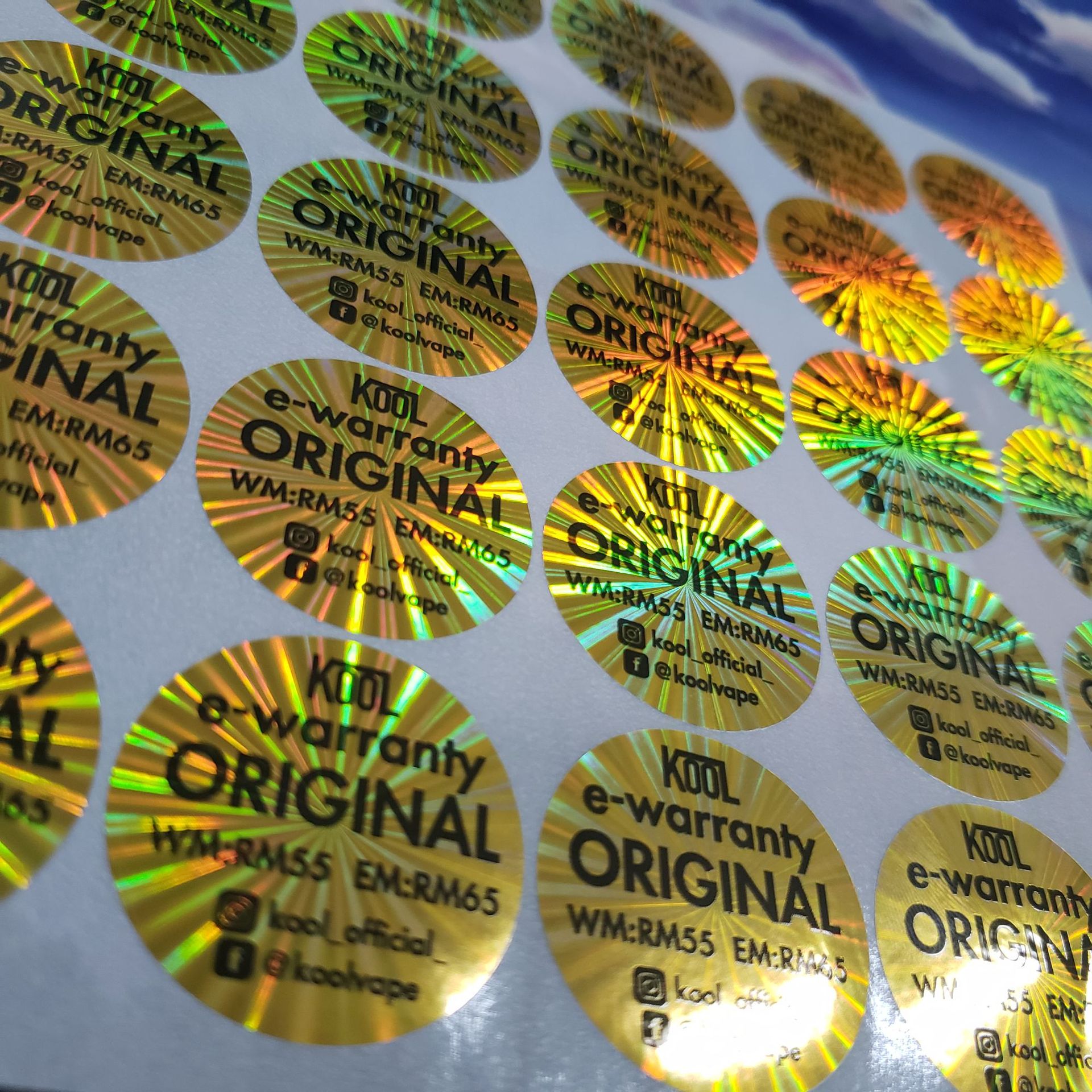 拉丝金不干胶标贴定做彩色pvc透明贴纸logo标签定制广告印刷