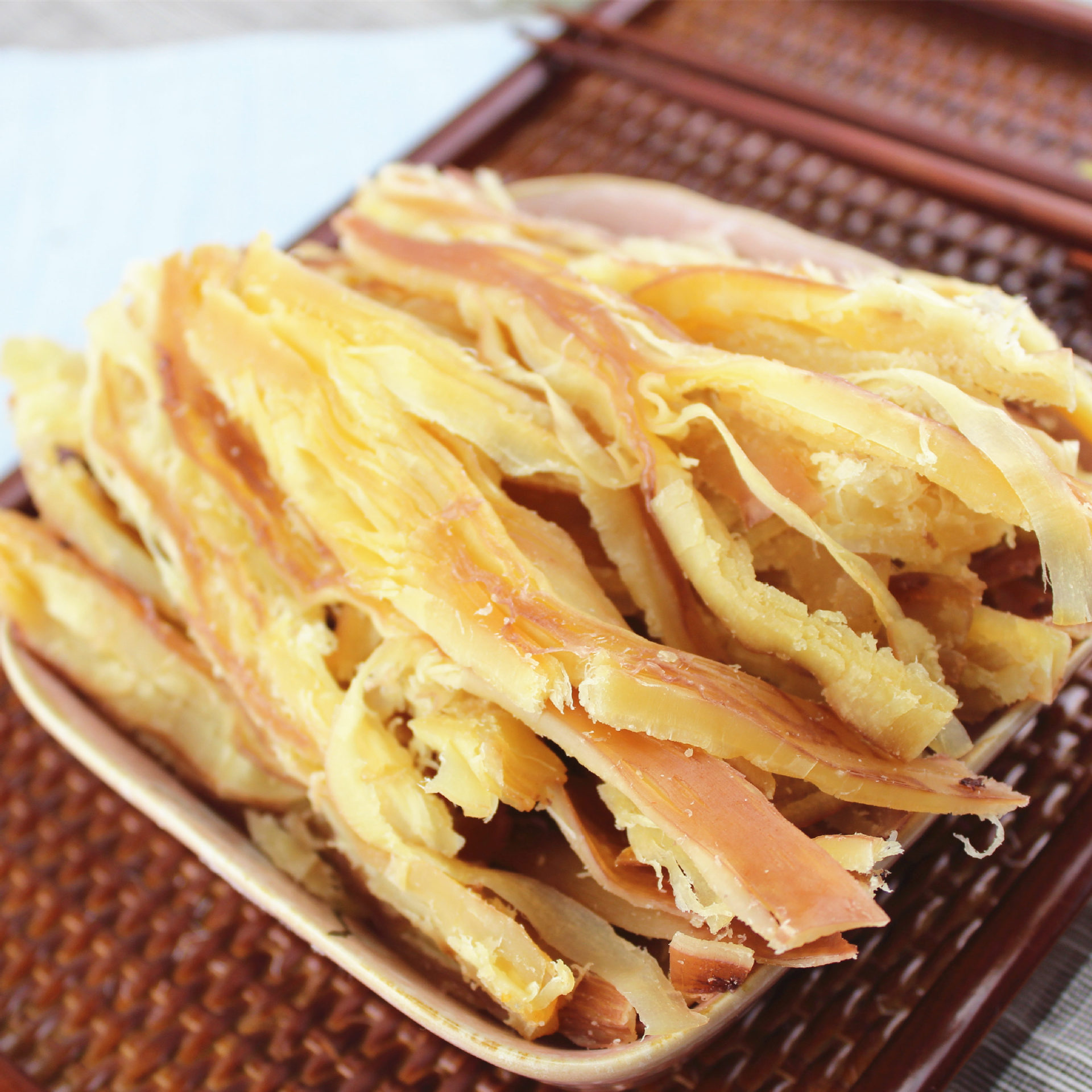 山东烟台龙口特产 手撕风琴碳烤鱿鱼条 炭烤鱿鱼丝10斤整箱批发