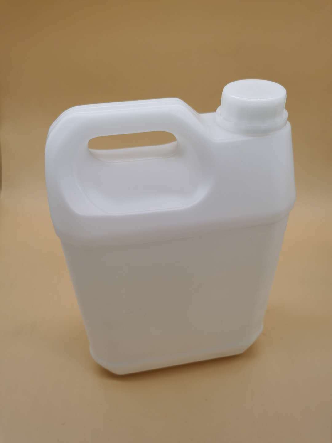 现货批发 5升车用尿素桶 食品级扁壶 加厚化工桶