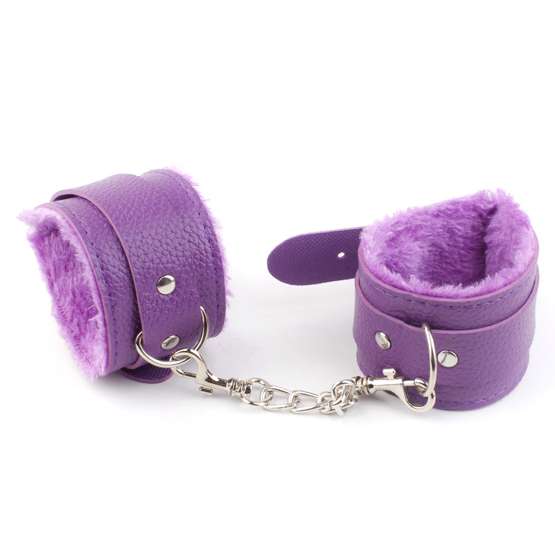 成人用品 情趣手铐玩具 闺房调教简易普通皮革毛绒手铐厂家供应