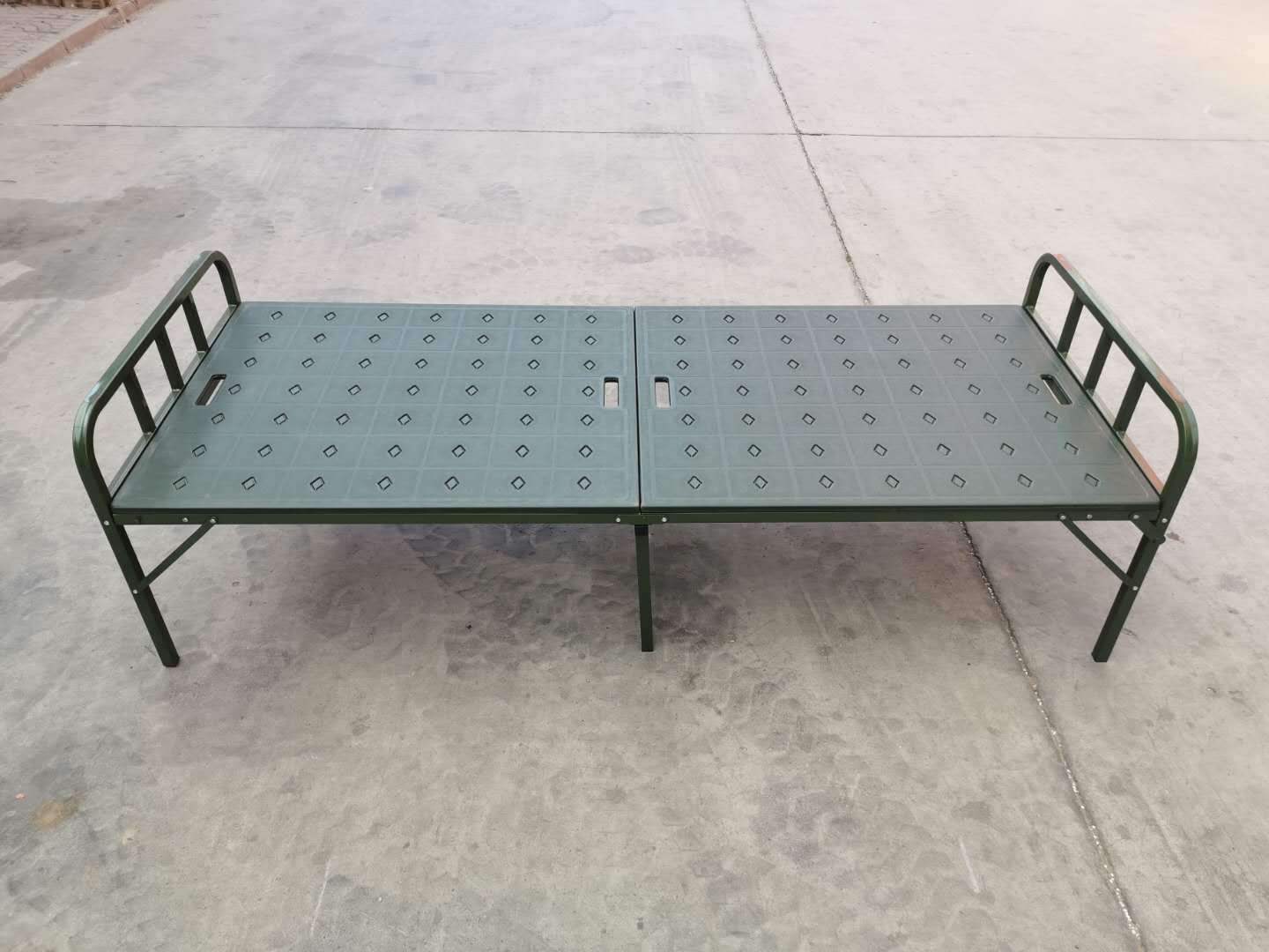 厂家直销 行军床【塑钢家具】【折叠床】单人床