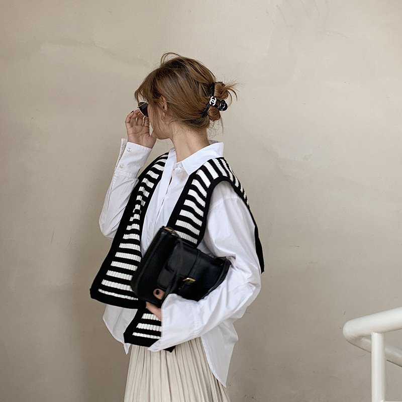 Black and White Striped Knotted Knitted Shawl for Women Autumn Shoulder-Matching Internet Popular Summer Air-Conditioned Room with Skirt Shirt