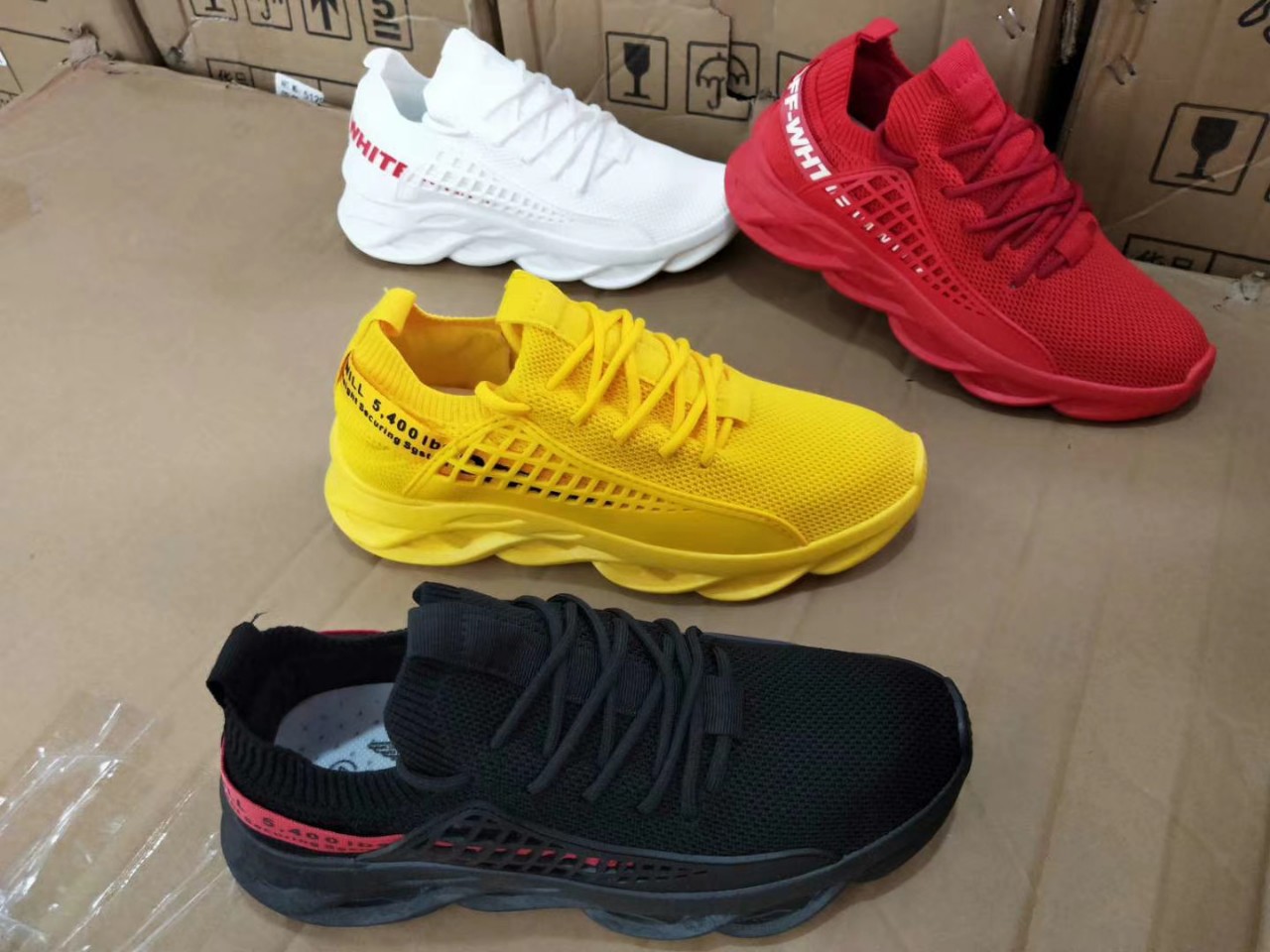 福建品牌气垫运动鞋清仓处理运动尾货鞋库存品牌鞋新款运动断码鞋