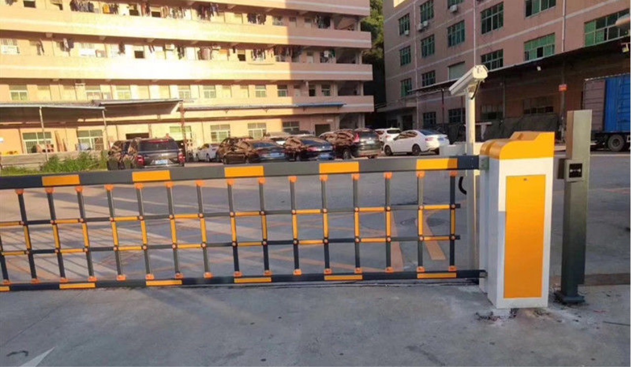 大型双机箱空降闸 双层加厚加高栅栏道闸 6米杆长 电动抗风门禁