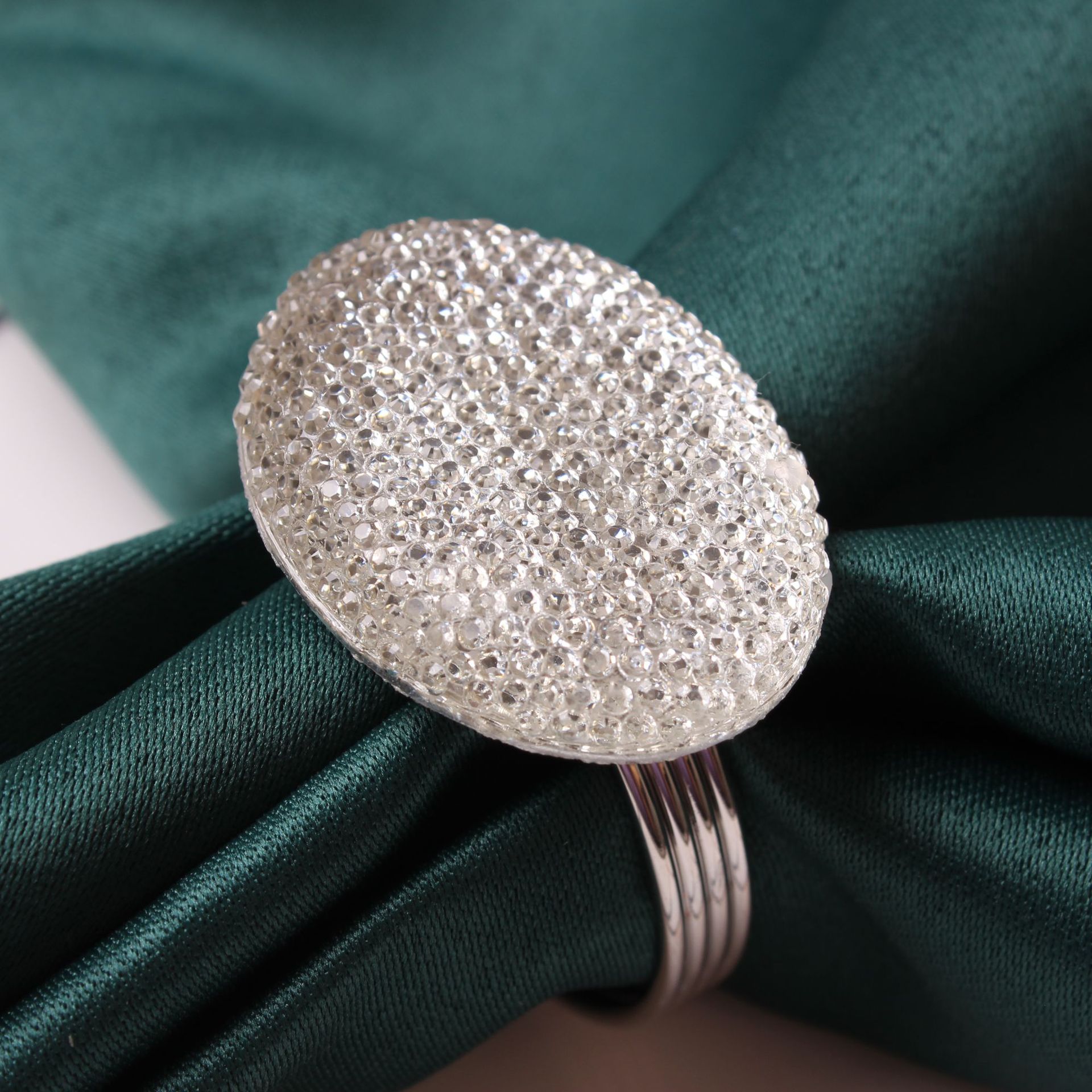 外贸专供口布圈批发树脂满天星餐巾扣创意新款餐巾扣餐巾圈