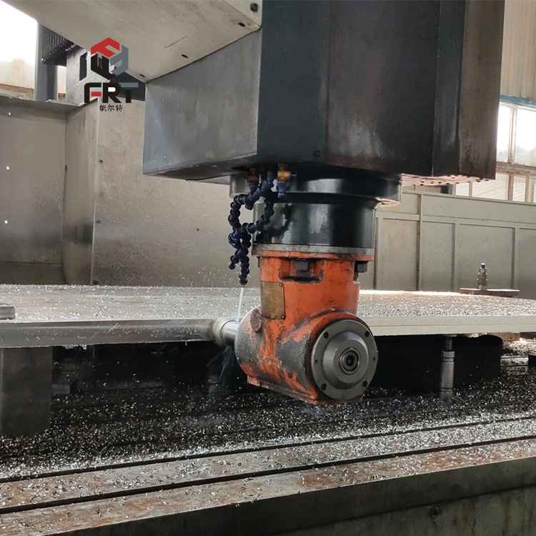 洛阳厂家大型数控龙门铣四轴联动侧铣头加工高精度进出片室后侧板