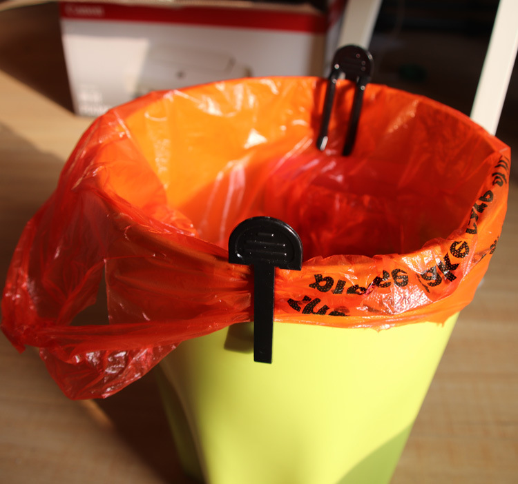 Garbage Bag Fixed Long Tang Garbage Bag Non-Slip Clip Bucket Side Clip Card Holder Trash Can Clip Blister 2 Pack
