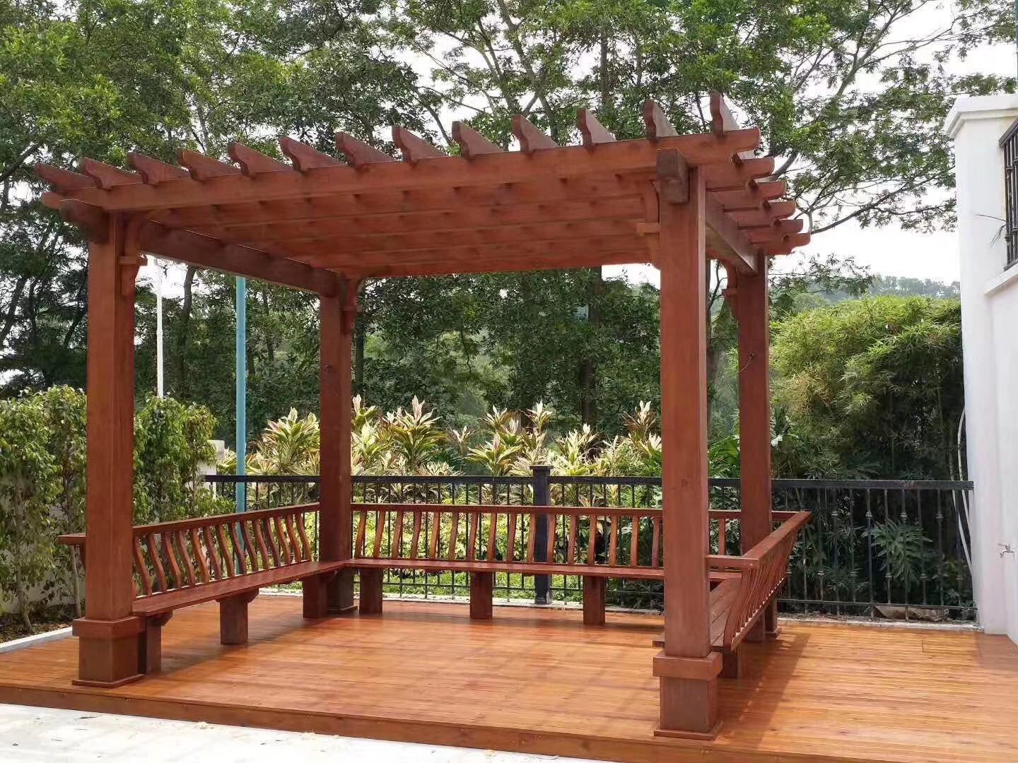 防腐木葡萄架连廊通道阳光房山樟菠萝格柚木户外木定制中山厂家