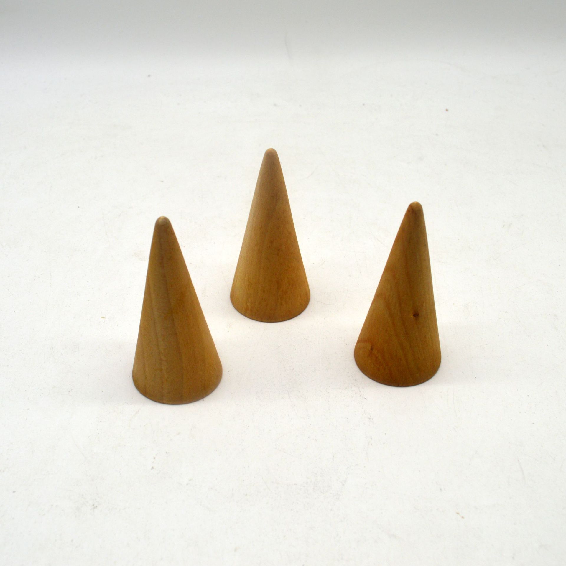 实木尖头圆木棒木头笔圆木棒细圆棒小圆棒木杆铅笔形状细木棒