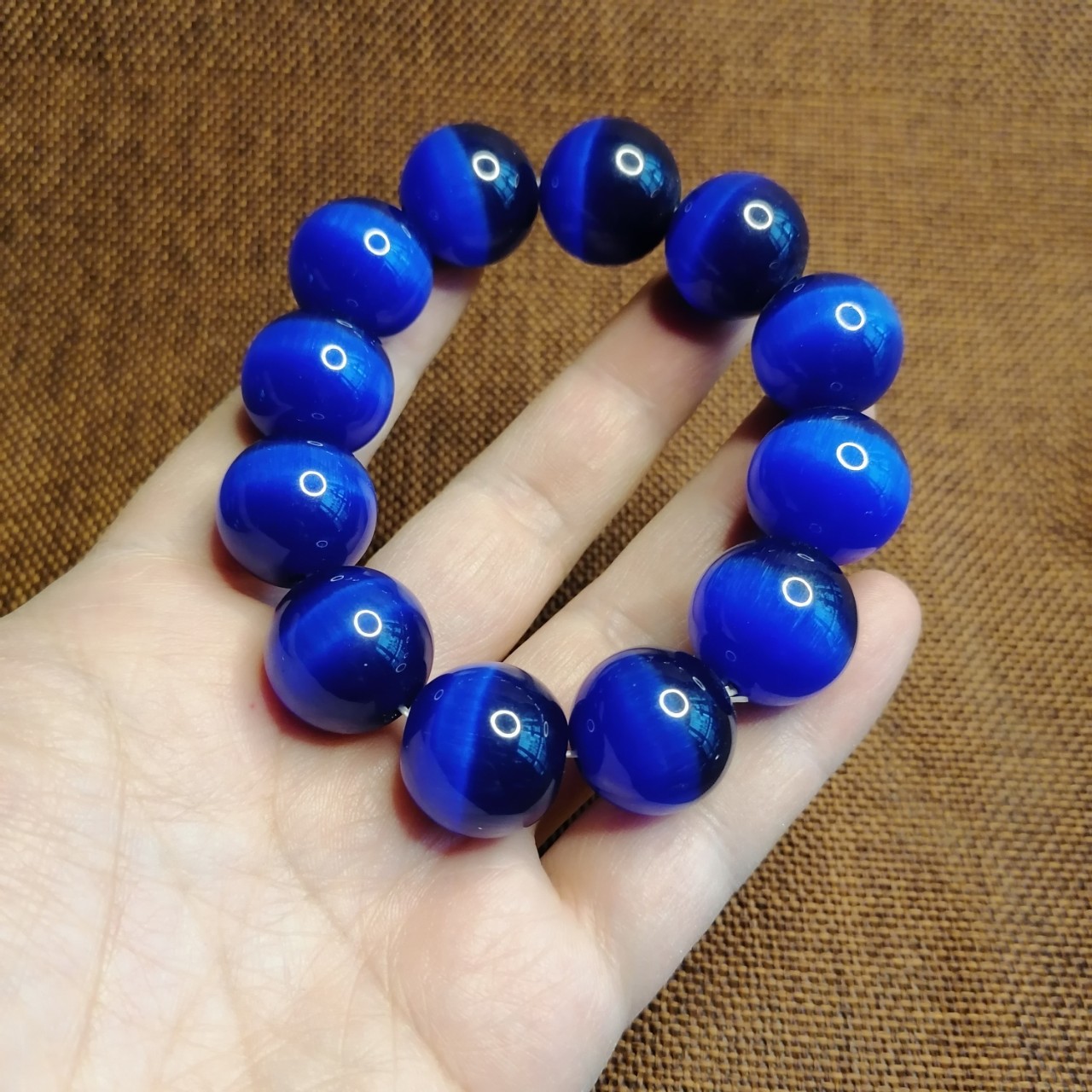 新款蓝色猫眼石虎眼石手串 宝石蓝男士手串手链2.0cm批发