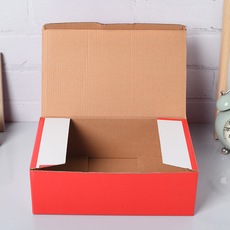 简约瓦楞纸箱布鞋盒子快递盒鞋包装盒飞机盒翻盖纸老人鞋包装盒