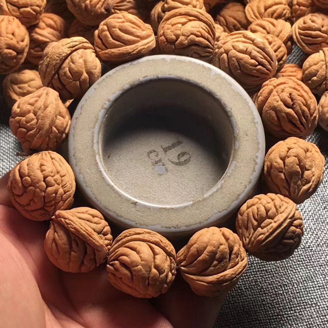 秦岭霸王龙核桃手串龙纹金鱼肚佛珠疙瘩龙