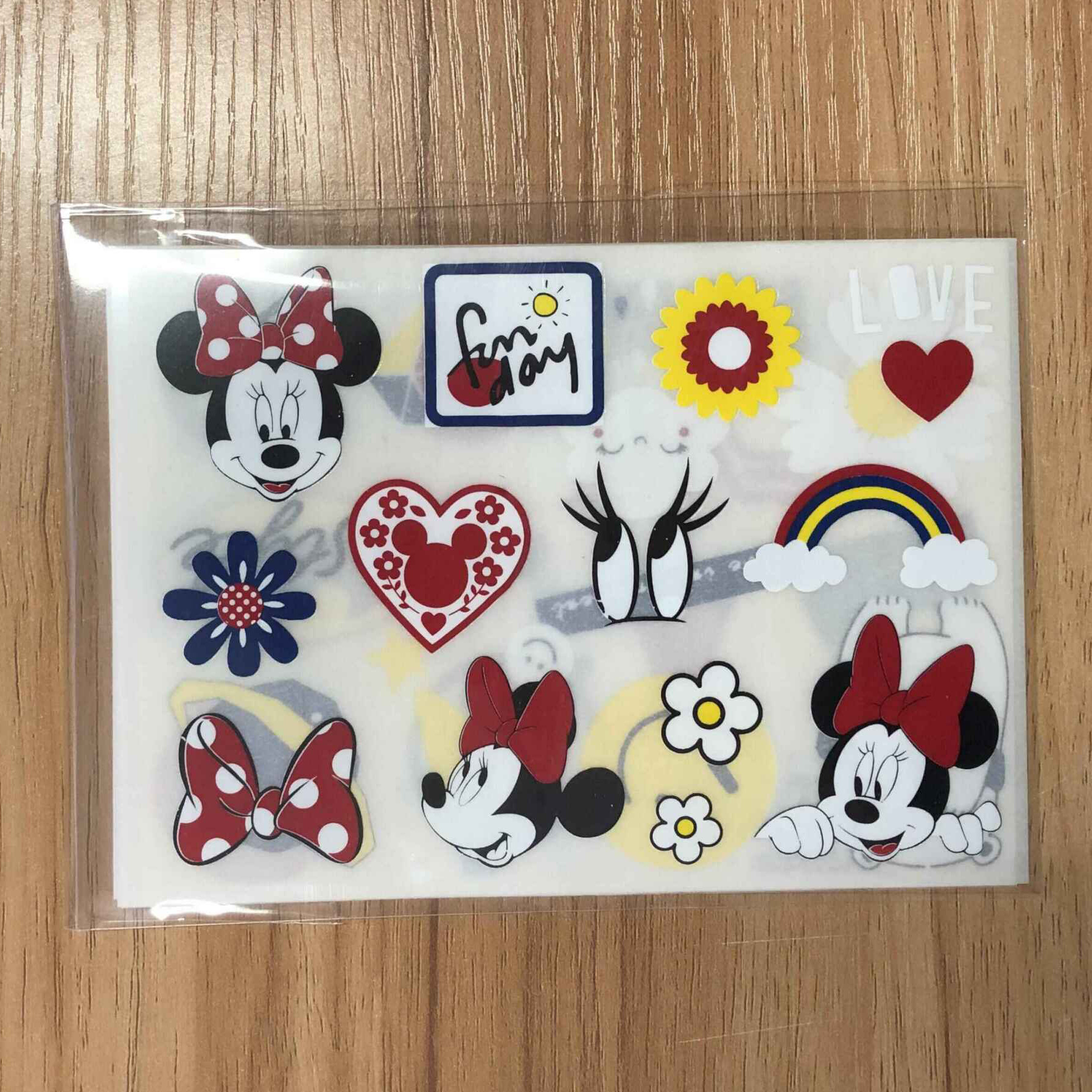 uv弹性冷转印贴定制刮刮贴感压贴定做布料塑胶皮革防水压力感应贴