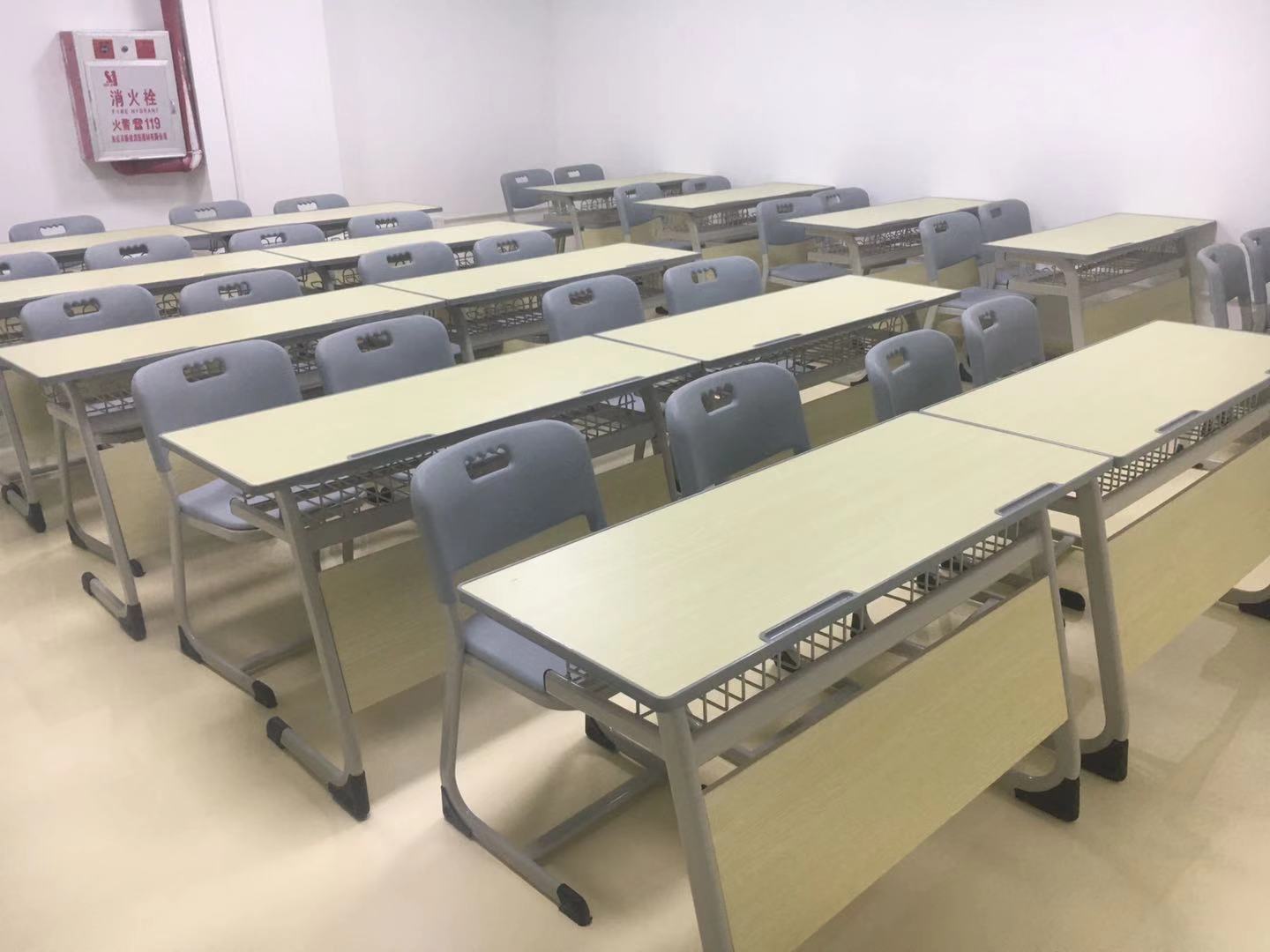 双人课桌椅学校课桌椅中小学课桌椅培训班课桌椅补习班双人课桌椅