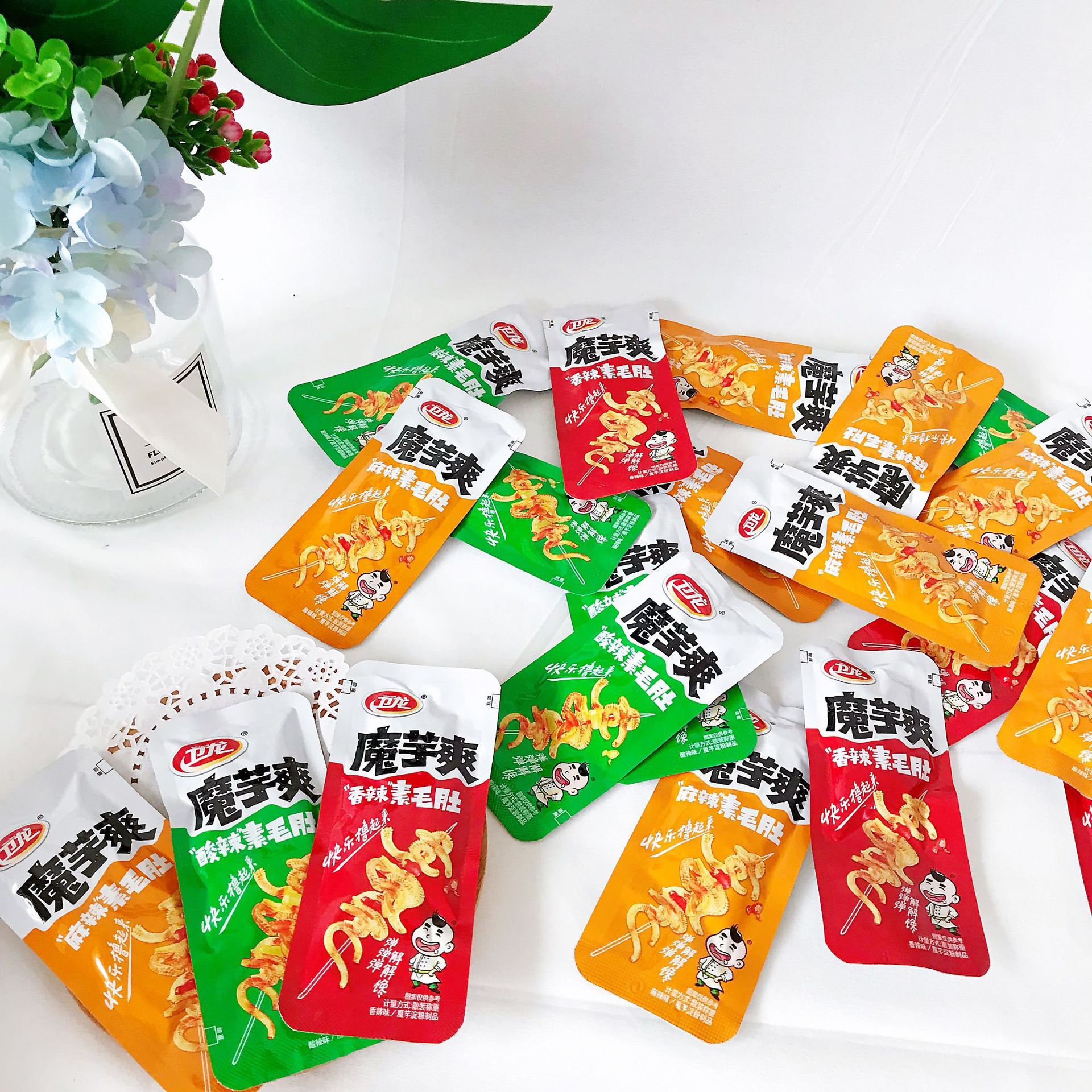 商品描述包装系列简装系列包装规格卫龙魔芋爽【香辣】盒装(20包)