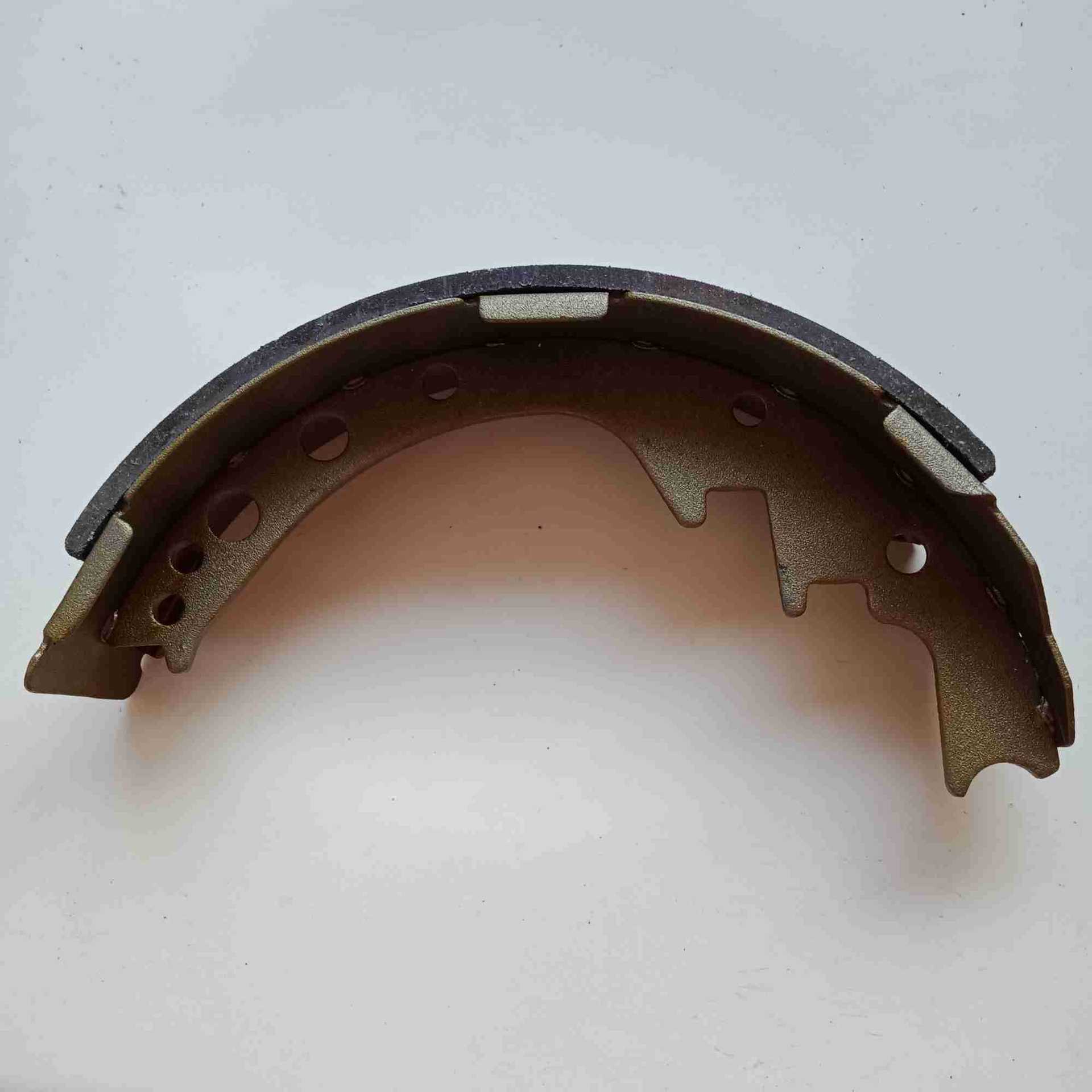 长城皮卡1020迪尔汽车刹车蹄制动蹄高质量无石棉半金属厂家直销