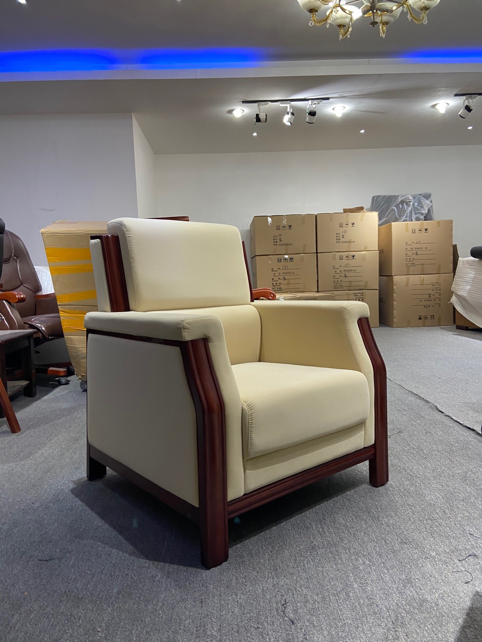 室会客沙发商务贵宾布艺办公沙发茶几组合单人沙发椅厂家直销红木家具