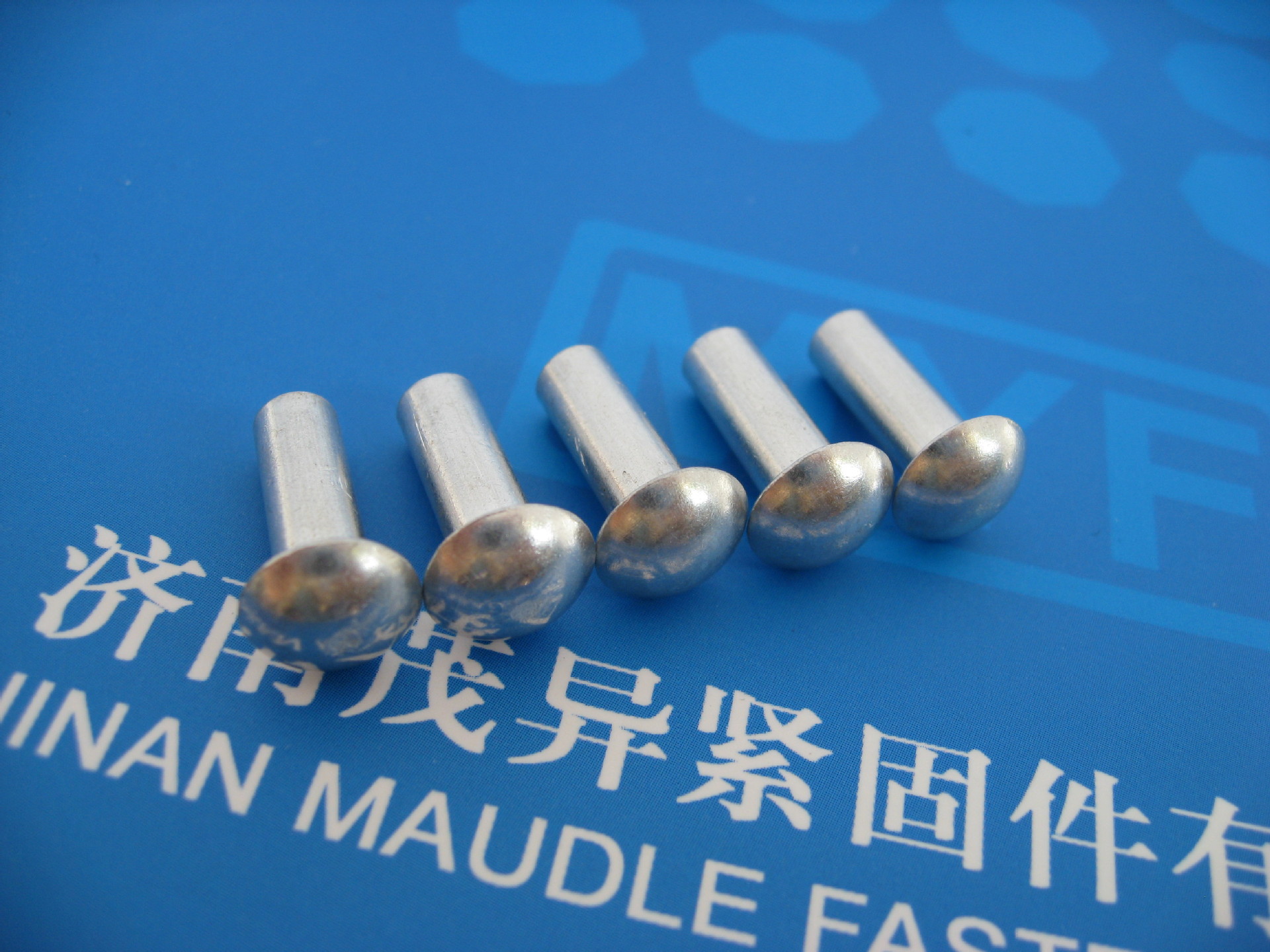 半圆头铆钉GB/T867-1986 Φ3×15/Φ5×14/Φ2×5