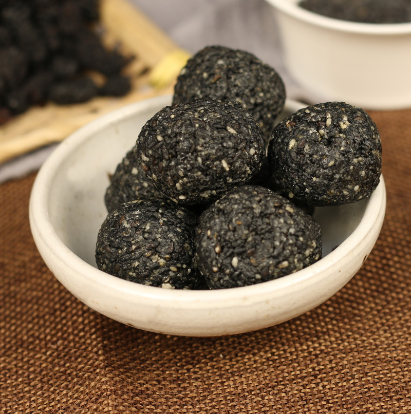 花物集黑芝麻丸 九蒸九晒万花草芝麻丸 红豆薏米丸子芝麻丸子瓶装