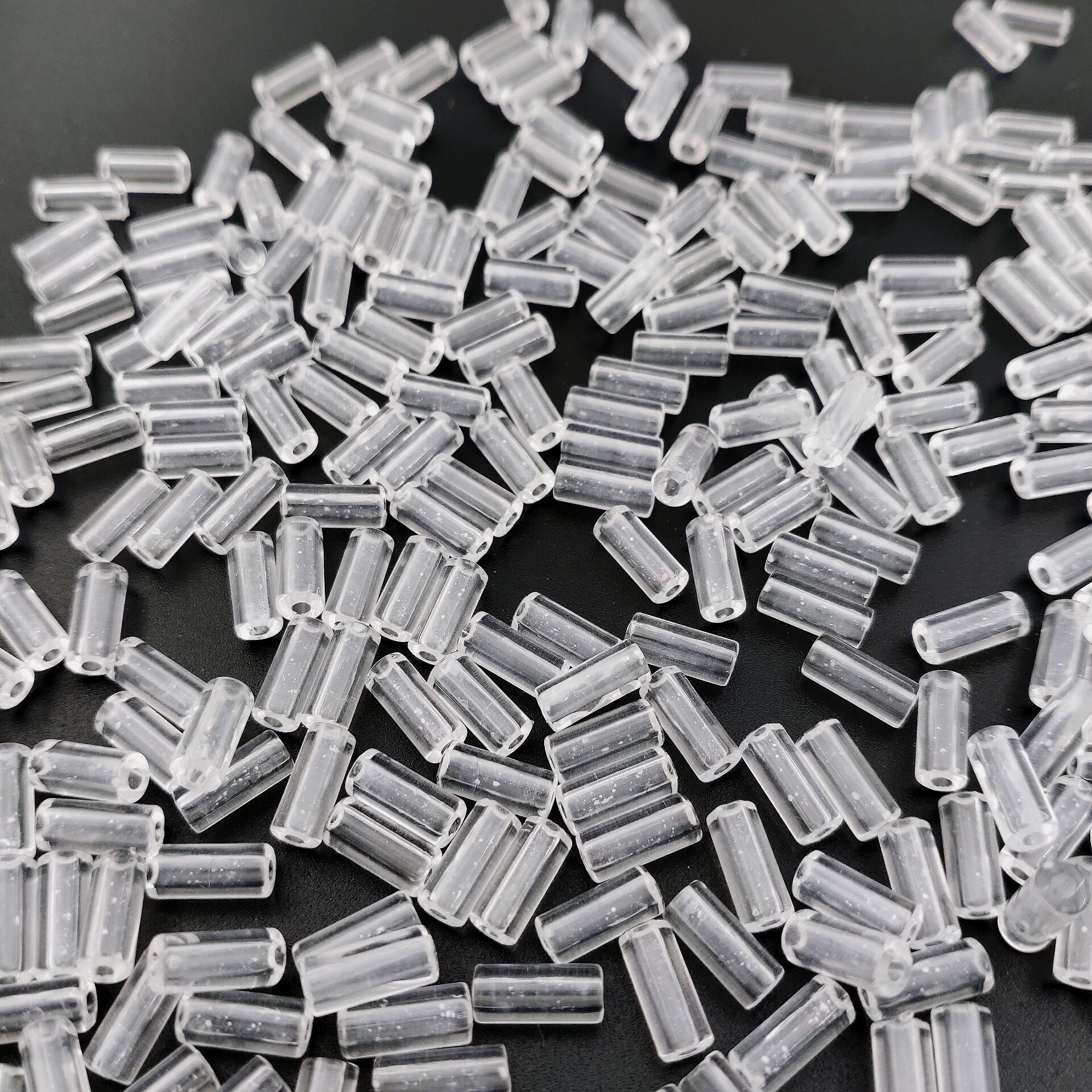 批发环保亚克力珠子 手工diy材料管状形珠 透明白色管珠圆柱形珠