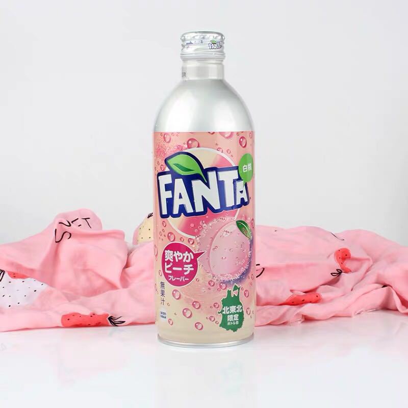 日本网红汽水可口可乐芬达白桃碳酸汽水饮料500ml铝瓶颜值在线
