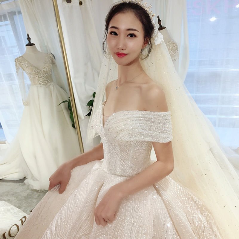 新娘梦幻森系主婚纱礼服2020新款抖音简约大气奢华超仙一字肩婚纱