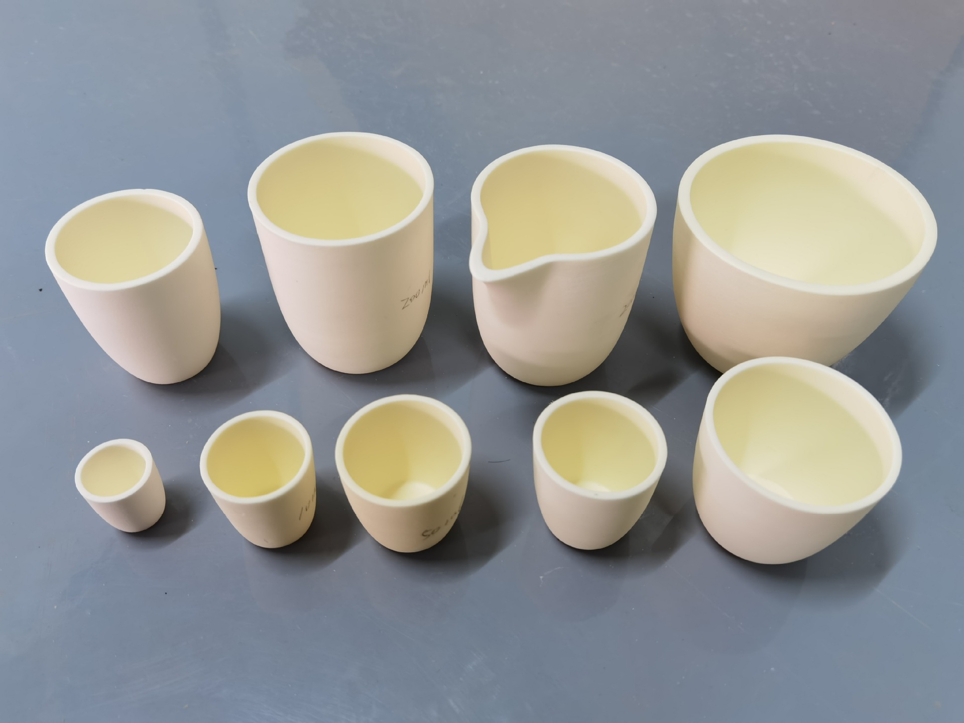 20ml氧化铝刚玉99%～99.3%坩埚弧形各种规格型号品种齐全厂家直销