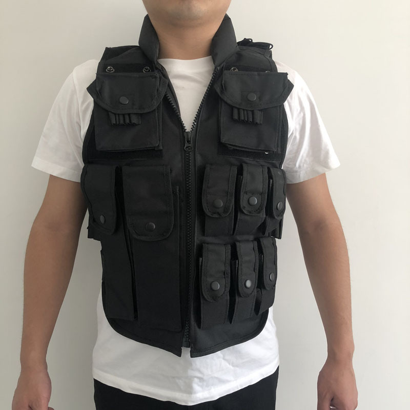 多兜战术马甲真人cs户外背心巡逻马甲可调节大小军迷防护马甲